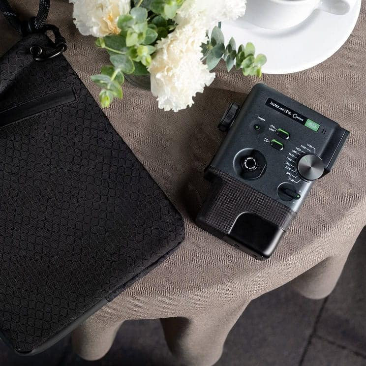 Fujifilm Instax Mini Evo Cinema – Kompaktkamera, 1/5", 4,9 MP, Schwarz