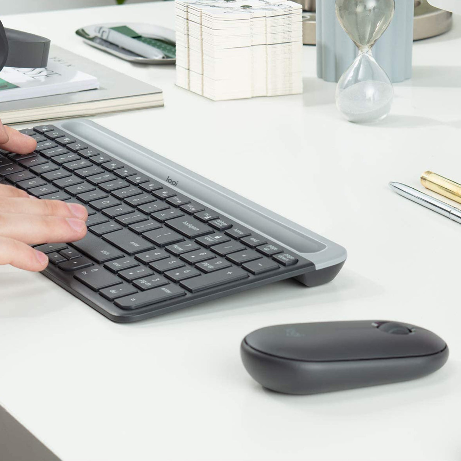 Logitech MK470 – Tastatur, kabellos (2,4 GHz), CH-Layout (DE-CH), Graphit