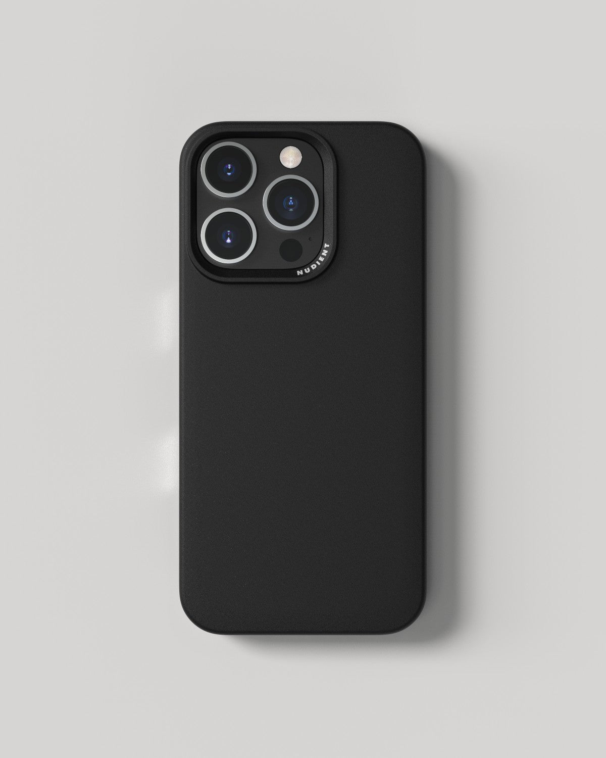 Nudient – Backcover – für Apple iPhone 16 Pro – schwarz – MagSafe-kompatibel
