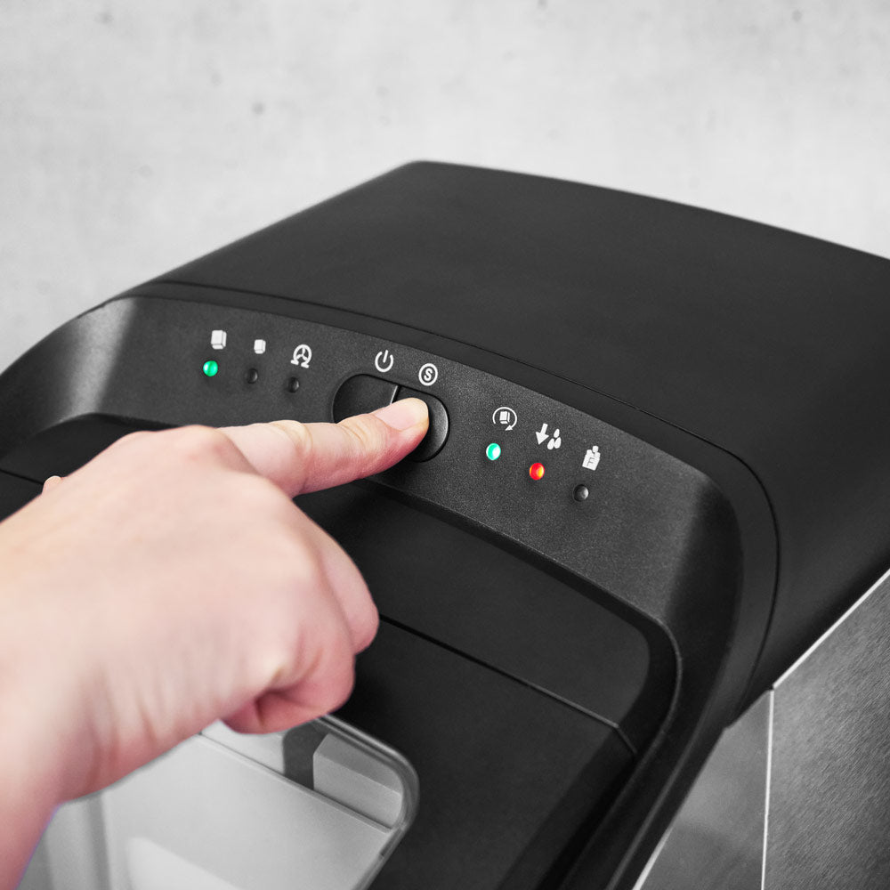 Gastroback Eiswürfelmaschine 41143 – 15 kg/24 h, 2,8 l – schwarz/edelstahl