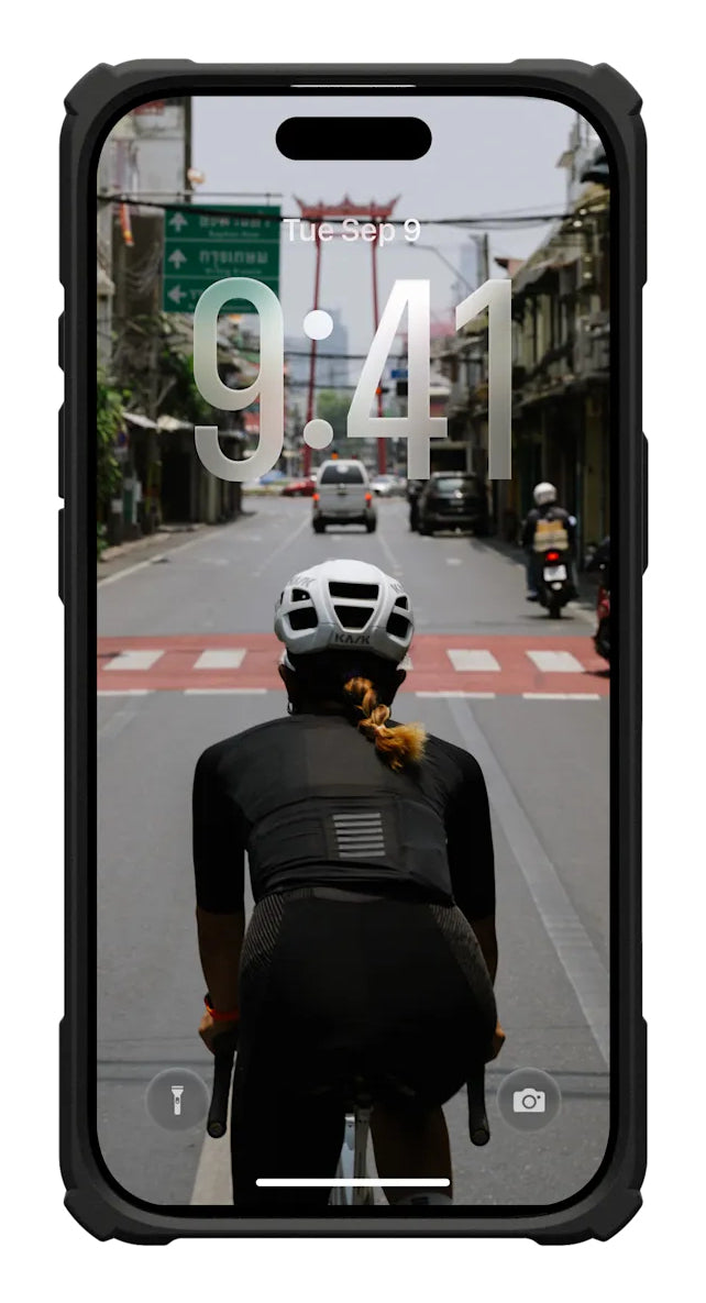 Urban Armor Gear UAG – Plasma XTE Backcover – für Apple iPhone 17 – schwarz/pop – mit Kickstand