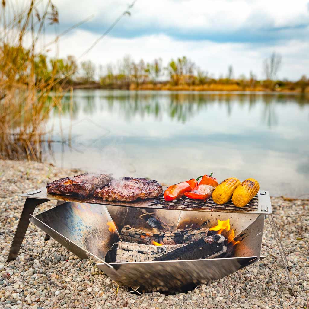 Fennek Grill 4FIRE – Edelstahl, zusammenklappbar, 62,8×24×22 cm – silber