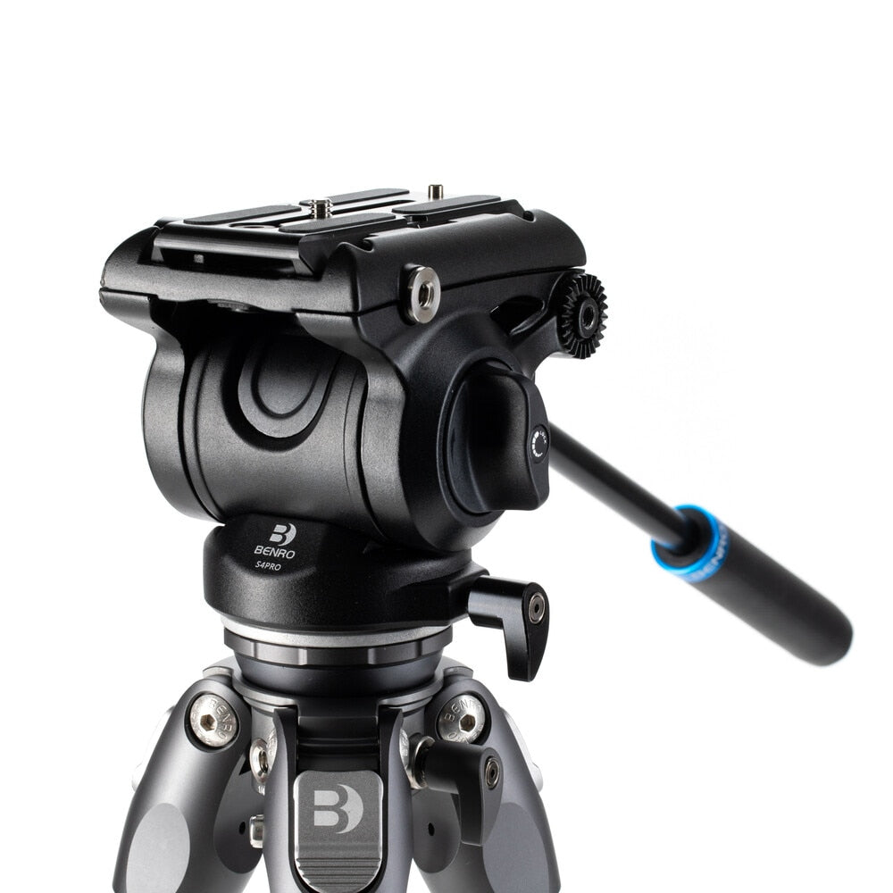Benro TTOR24CLVS4pro Videostativ – Carbon, 4 Sektionen, bis 158,5 cm, 4 kg Traglast