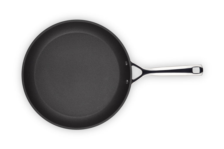 Le Creuset Fonduepfanne – Ø 30 cm, Aluminium, Antihaftbeschichtung, für Induktion, Gas, Glaskeramik, Schwarz