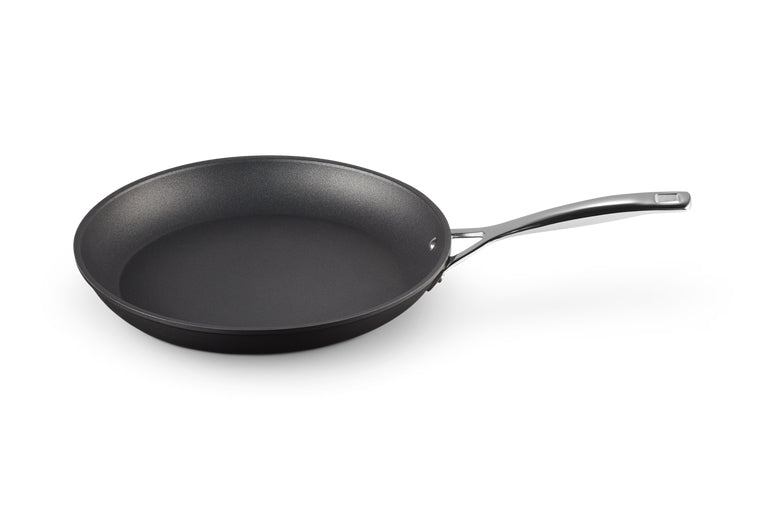 Le Creuset Fonduepfanne – Ø 30 cm, Aluminium, Antihaftbeschichtung, für Induktion, Gas, Glaskeramik, Schwarz