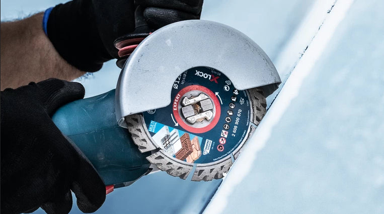 Bosch Professionelle EXPERT MultiMaterial Diamanttrennscheibe 125 × 22,2 × 2,2 mm – für Mauerwerk & Beton – 1 St
