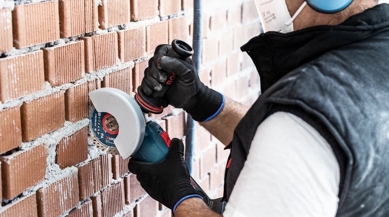 Bosch Professionelle EXPERT MultiMaterial Diamanttrennscheibe 125 × 22,2 × 2,2 mm – für Mauerwerk & Beton – 1 St