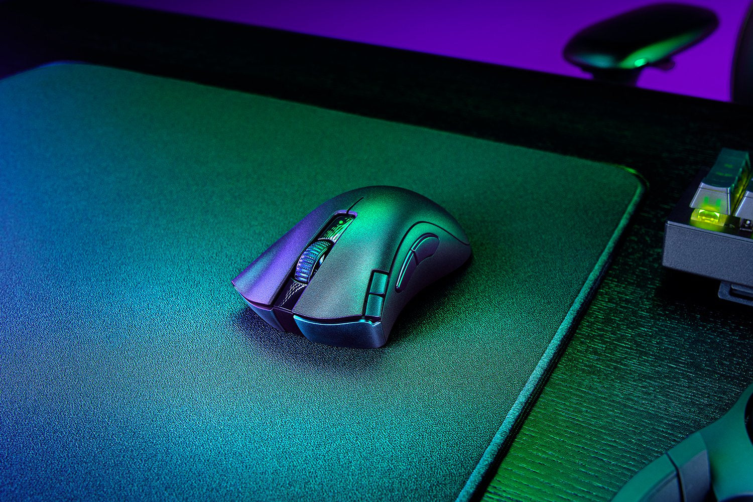 Razer DeathAdder V2 X HyperSpeed – Gaming-Maus – Kabellos (Bluetooth/2,4 GHz), 14000 DPI, Rechts, Schwarz