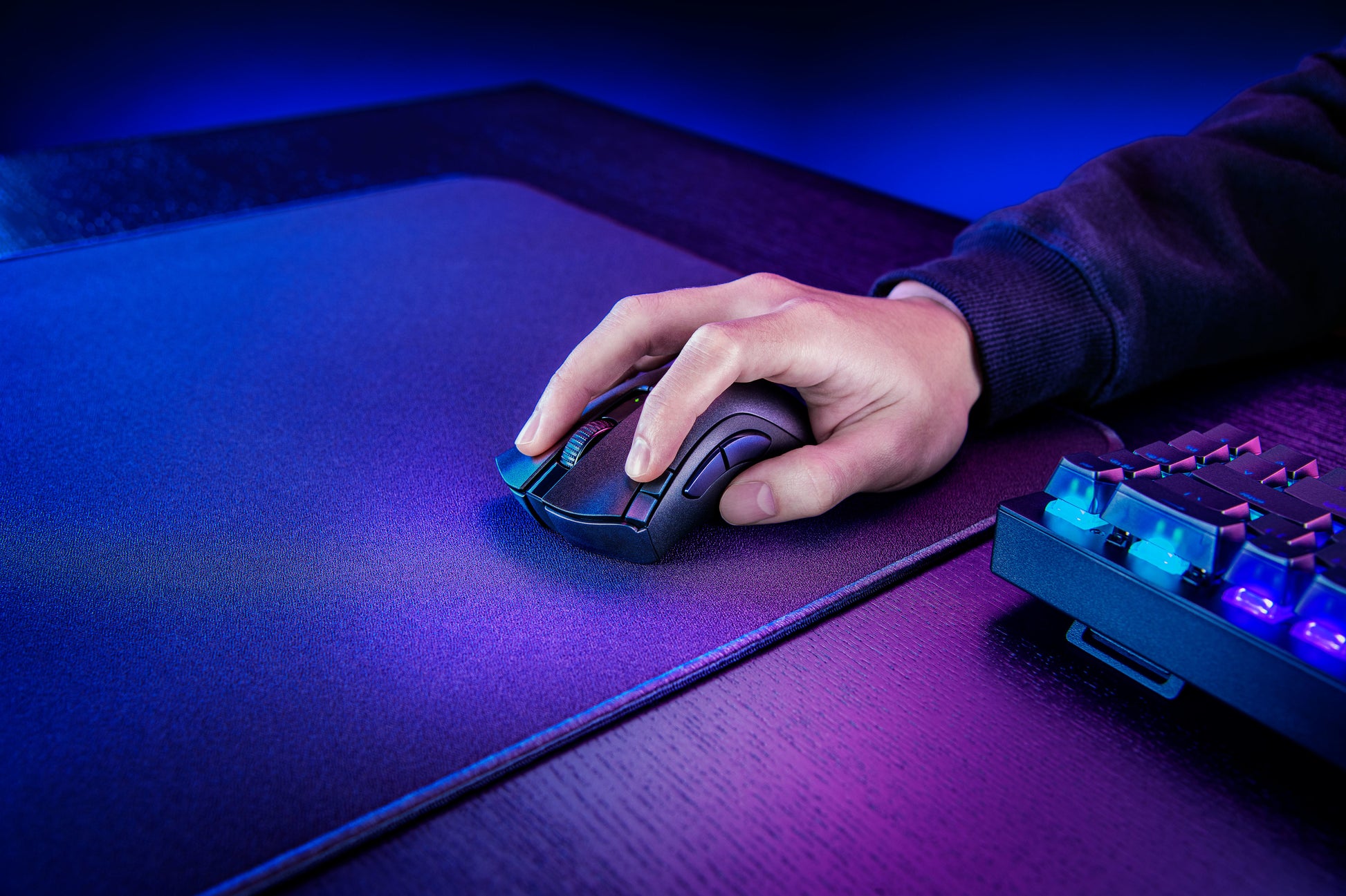 Razer DeathAdder V2 X HyperSpeed – Gaming-Maus – Kabellos (Bluetooth/2,4 GHz), 14000 DPI, Rechts, Schwarz