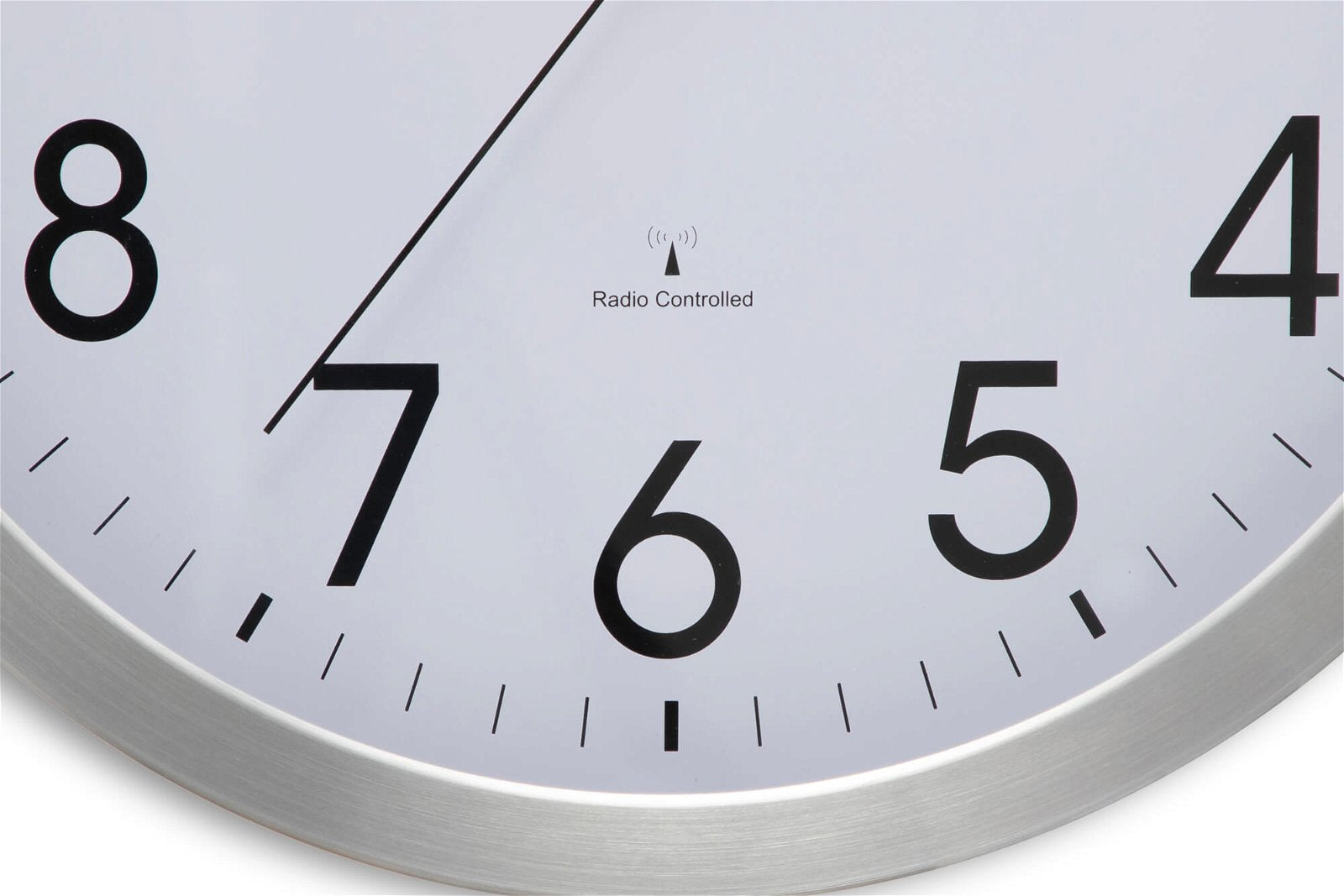 MAUL Wanduhr – Funk – Ø 40 cm, Silber, Kunststoff