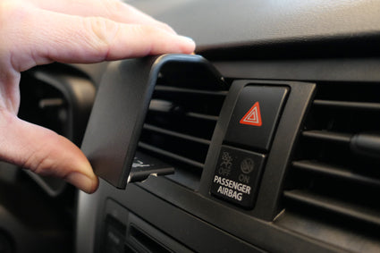 Brodit Auto-Halterung, Clip-Montage, senkrecht – für Smartphone – Schwarz, ABS