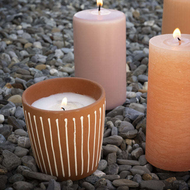 Balthasar Zylinderkerze – Ø 6 × 15 cm – rosa – 55 h