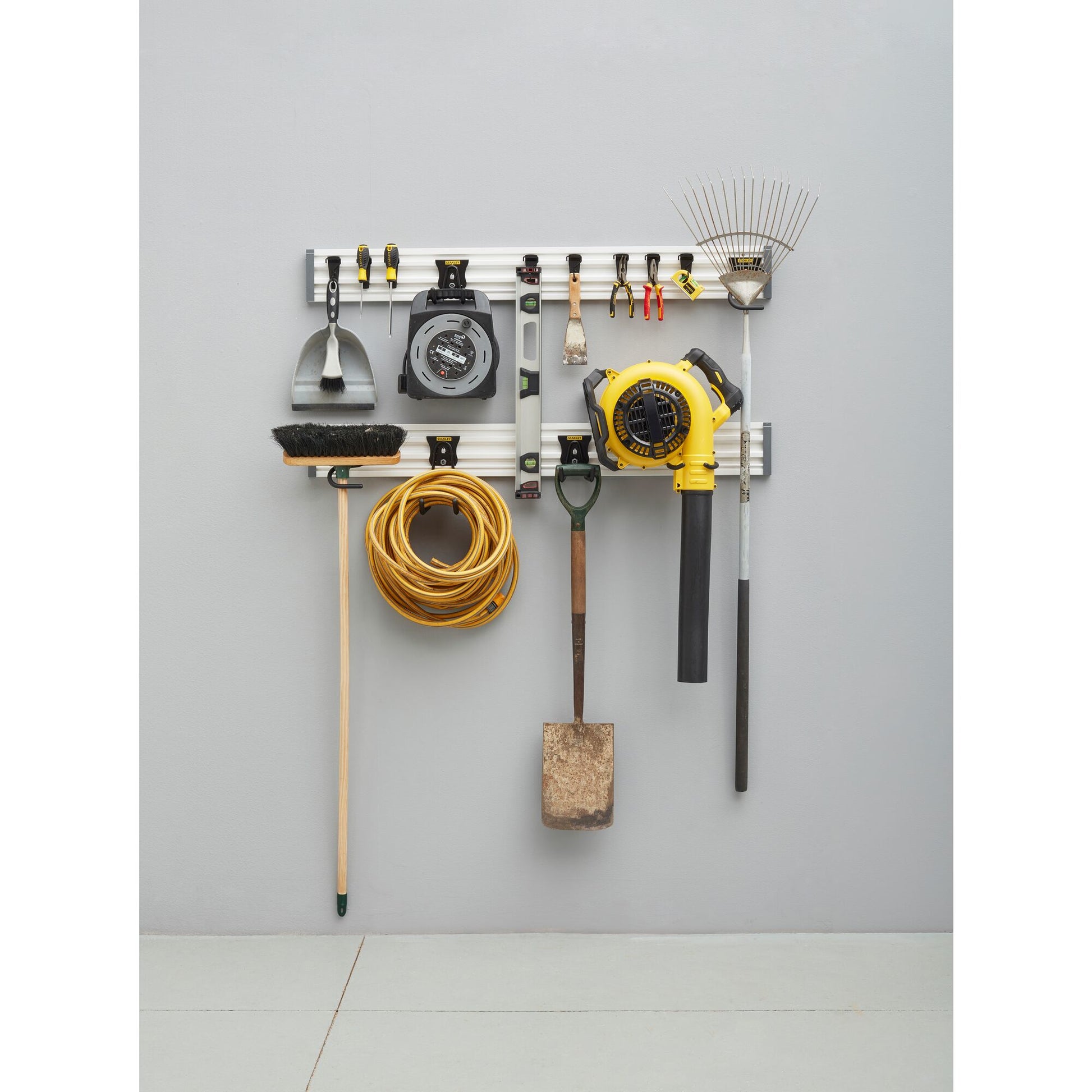 Stanley Wandsystem Trackwalls Set, Stahl, Schwarz, Wandmontiert, 14 Haken, Belastbarkeit 143 kg