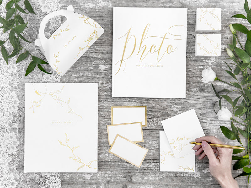 PartyDeco Gästebuch – 22 Seiten – 200 × 245 mm, weiss