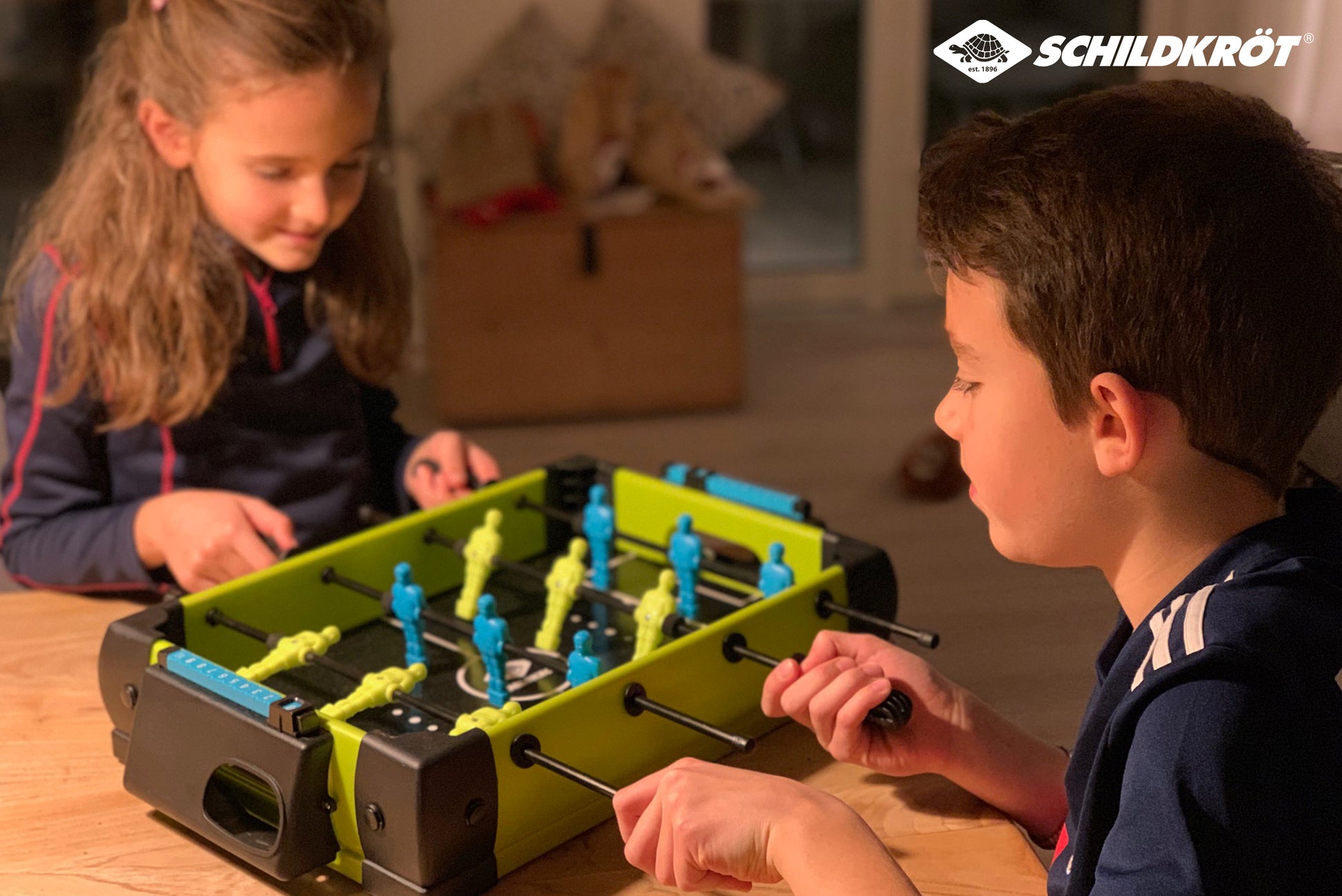 Schildkröt Funsports Mini Tischfussball – Brettspiel, 2 Spieler, ab 5 Jahren, 10 Min., EN