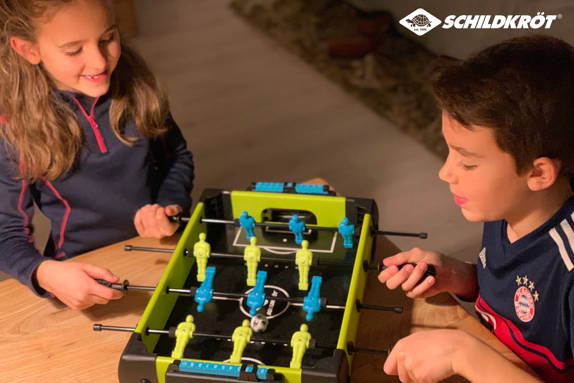 Schildkröt Funsports Mini Tischfussball – Brettspiel, 2 Spieler, ab 5 Jahren, 10 Min., EN