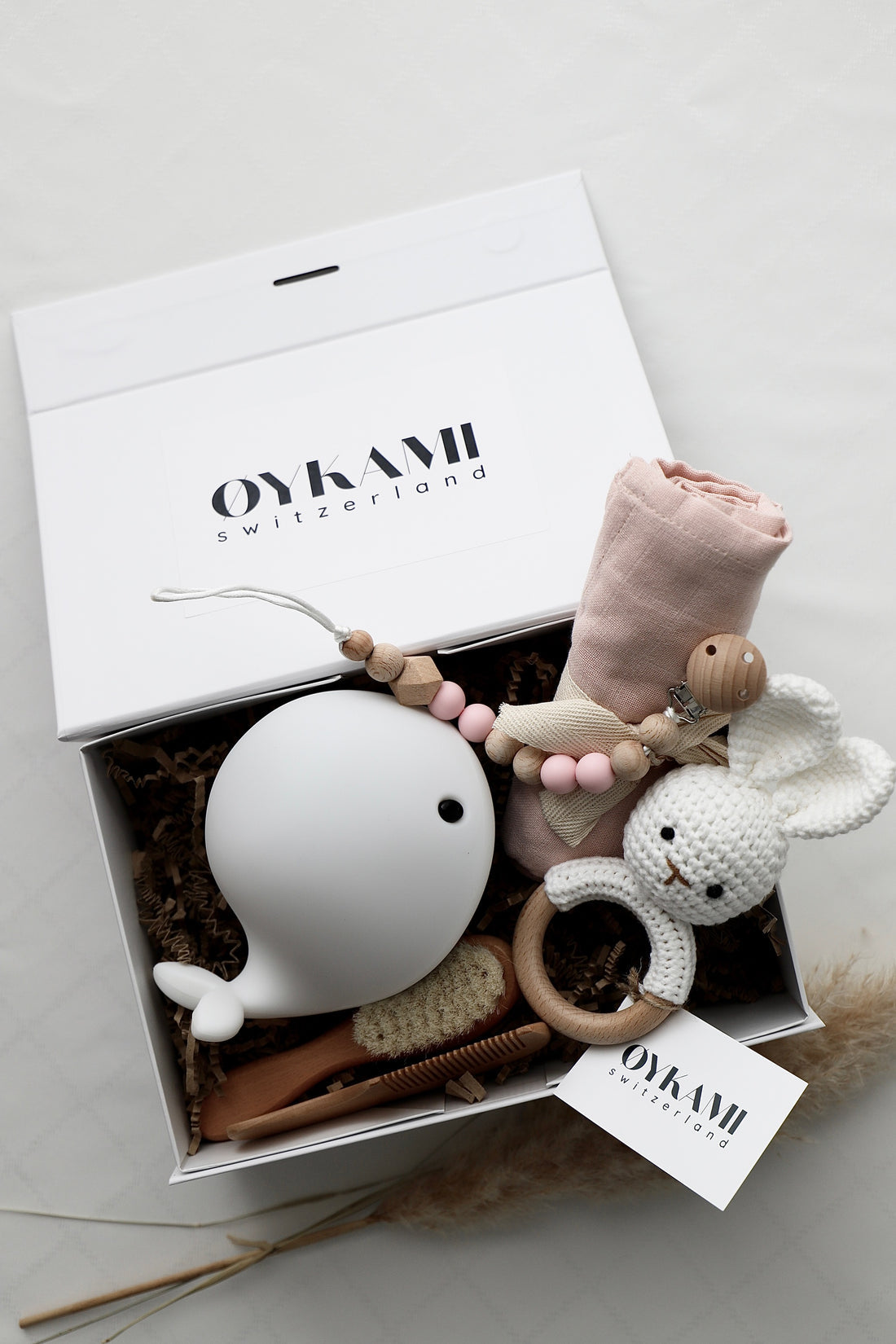 OYKAMI Geschenkbox – Rosa, Weiss