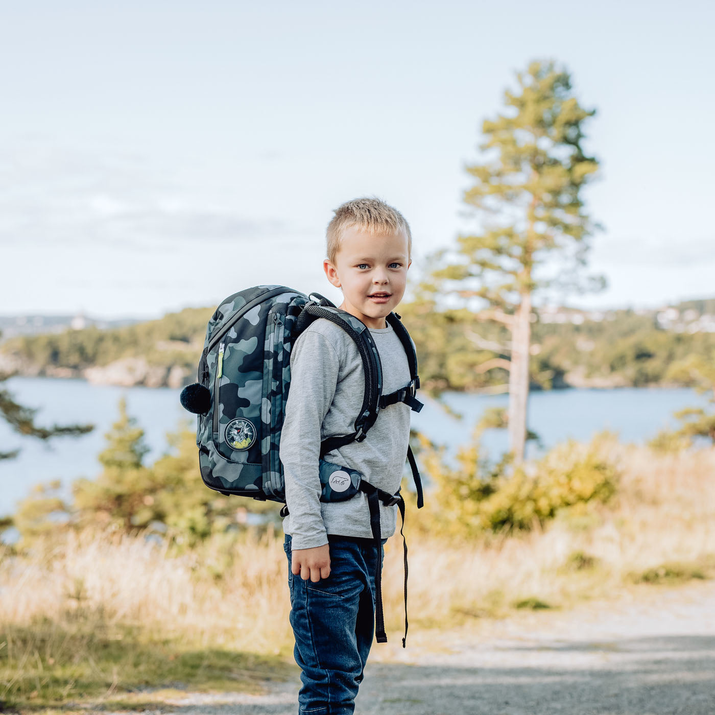 Beckmann Schulrucksack Active Air Flx – Camo Rex – mit Leuchteffekt – recycelte Materialien