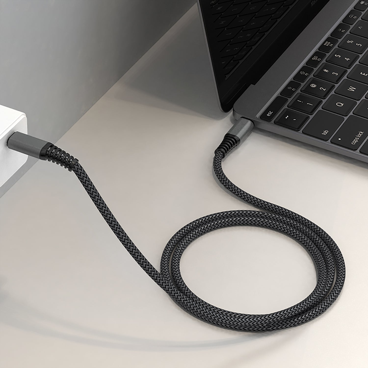 4smarts USB-C auf USB-C Kabel – USB 2.0 (480 Mbit/s) – 1,5 m – PD 100 W – Geflochten – Schwarz