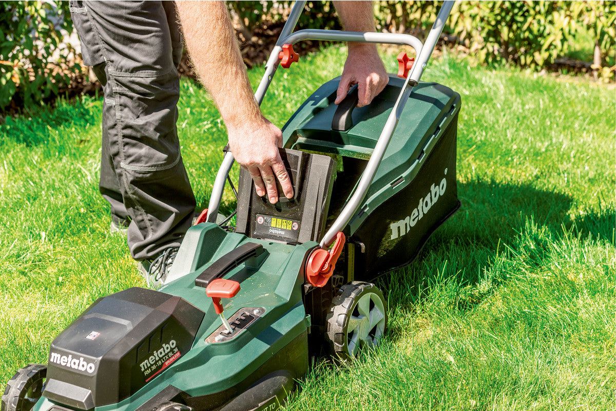 Metabo RM 36-18 LTX BL 36 Akku-Rasenmäher – 18 V – Schnittbreite 360 mm – 2×5,2 Ah & Ladegerät – CAS