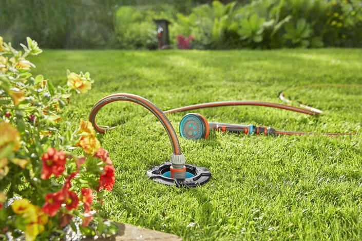 Gardena Start-Set Pipeline – Kreisförmiger Wassersprinkler, Kunststoff, mit 2 Wassersteckdosen