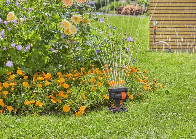 Gardena Start-Set Viereckregner – Kunststoff, Schwarz, 216 m²