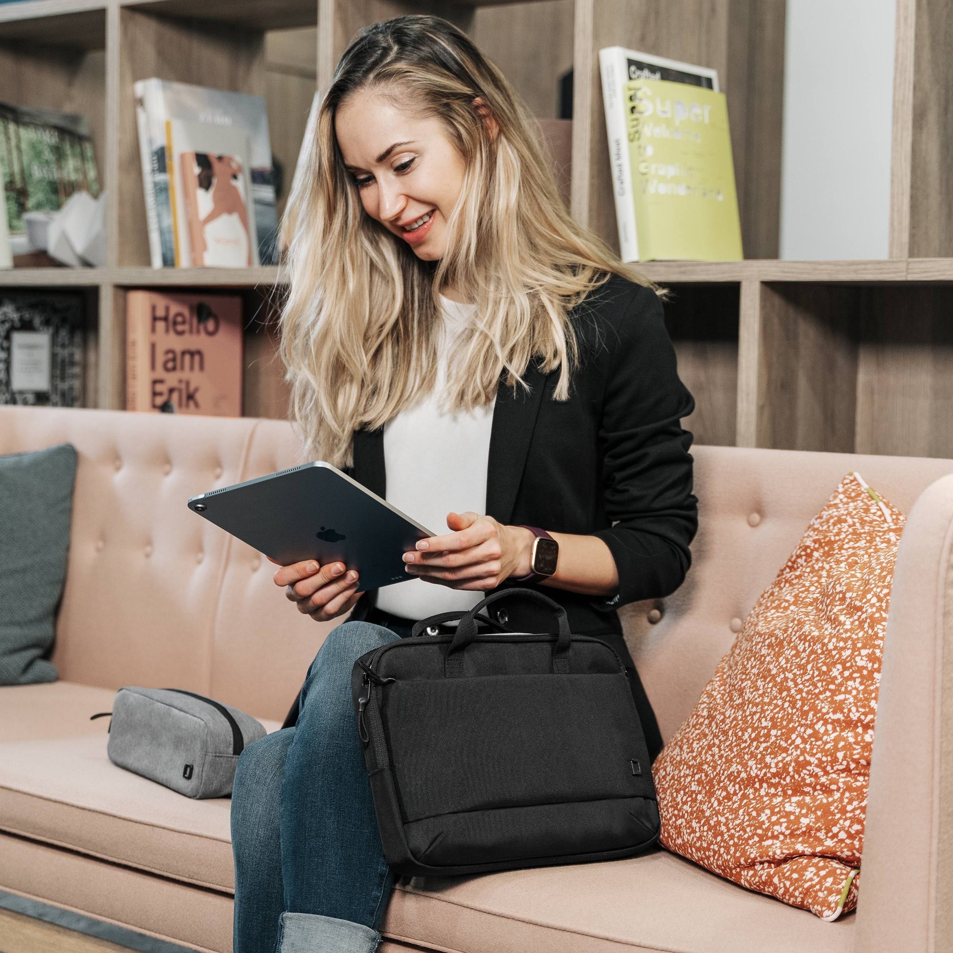 DICOTA Eco Slim MOTION Tablet-Hülle für Tablets bis 11,6" – Schwarz