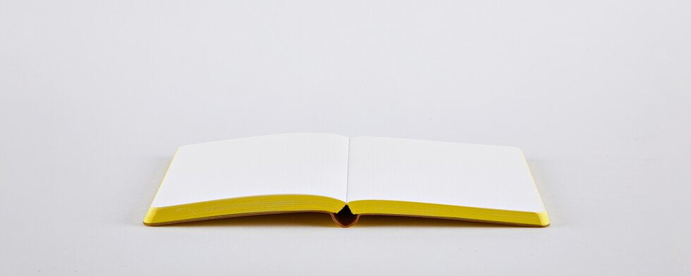 nuuna Notizbuch – A6 – 176 Seiten – 120 g/m² – Softcover, Fadenheftung, abgerundete Ecken, mehrfarbig
