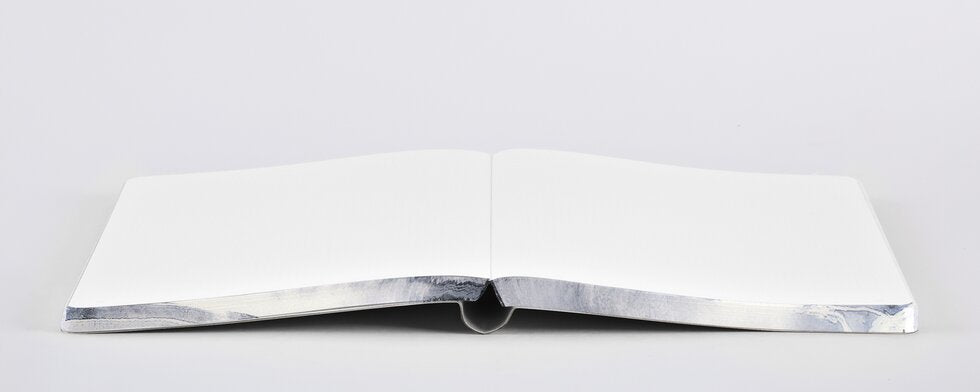 nuuna Notizbuch A5, 256 Seiten – schwarz, weiss