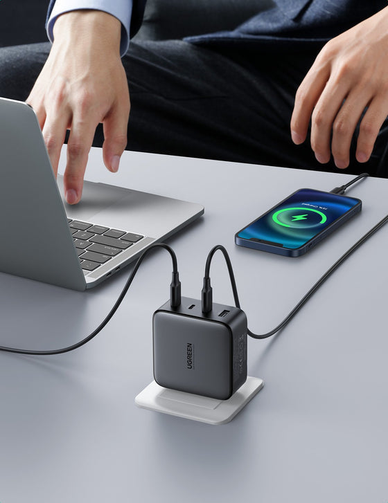 Ugreen Nexode 40747 USB Wandladegerät 100 W – USB-C×3, USB-A×1 – PD 3.0, QC 4+, GaN – Schwarz