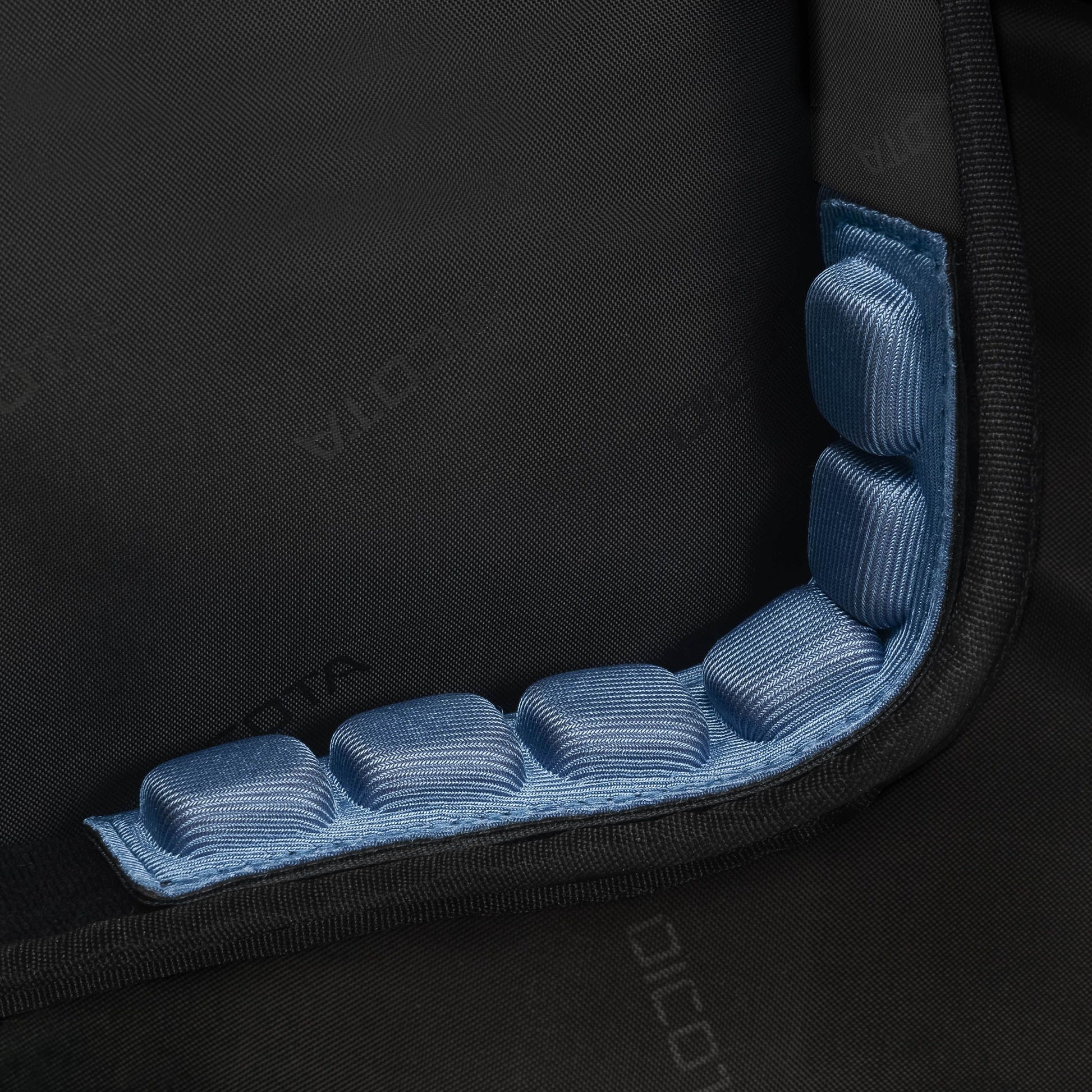 Dicota D31637-RPET – 15–17,3 Zoll, Schwarz