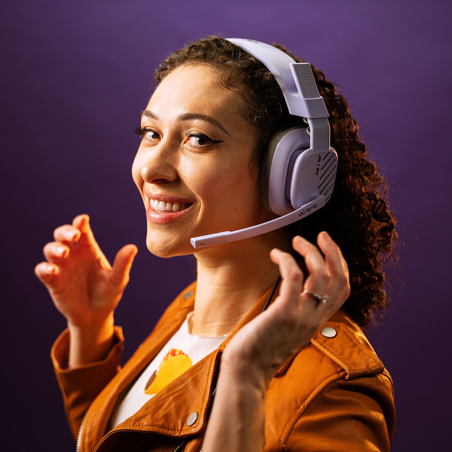 ASTRO Gaming A10 Starkiller – Over-Ear Gaming-Headset – 3,5 mm Klinke, abnehmbares Kabel – Grau/Lila
