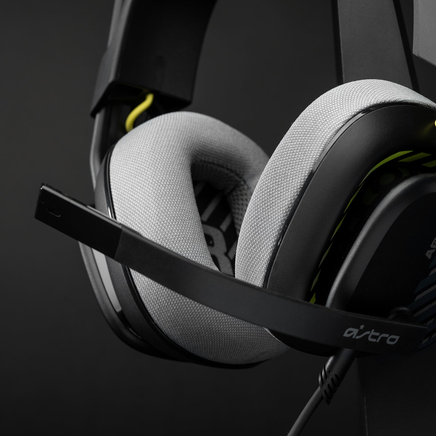 ASTRO Gaming A10 Gaming-Headset – Over-Ear, Stereo, Kabelgebunden, 3,5 mm Klinke, Schwarz