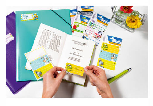 HERMA Vario Schuletiketten – Motiv Dinos – 35 × 76 mm, Abgerundete Ecken, 9 Stück, 3 Bögen, Papier