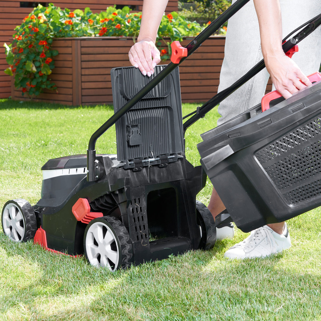 AL-KO Rasenmäher 3.22 Li Easy – 18 V, Schnittbreite 32 cm, Grasfang 35 l, 2 × Akku 2,5 Ah