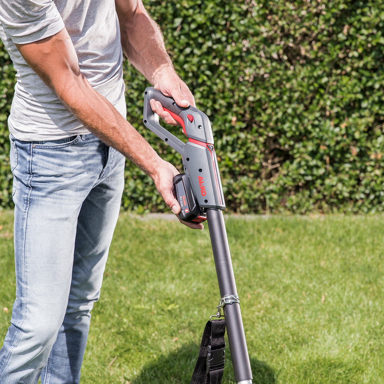 AL-KO HTA 1845 Akku-Hochheckenschere – 18 V – 45 cm Schnittlänge – Solo – POWER FOR ALL