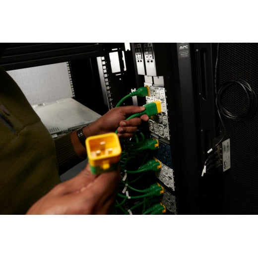APC NetShelter PDU Advanced 22,1 kVA – Geschaltete Messung, 48 AC-Ausgänge (C13/C15/C19/C21), IEC 60309 – 0U