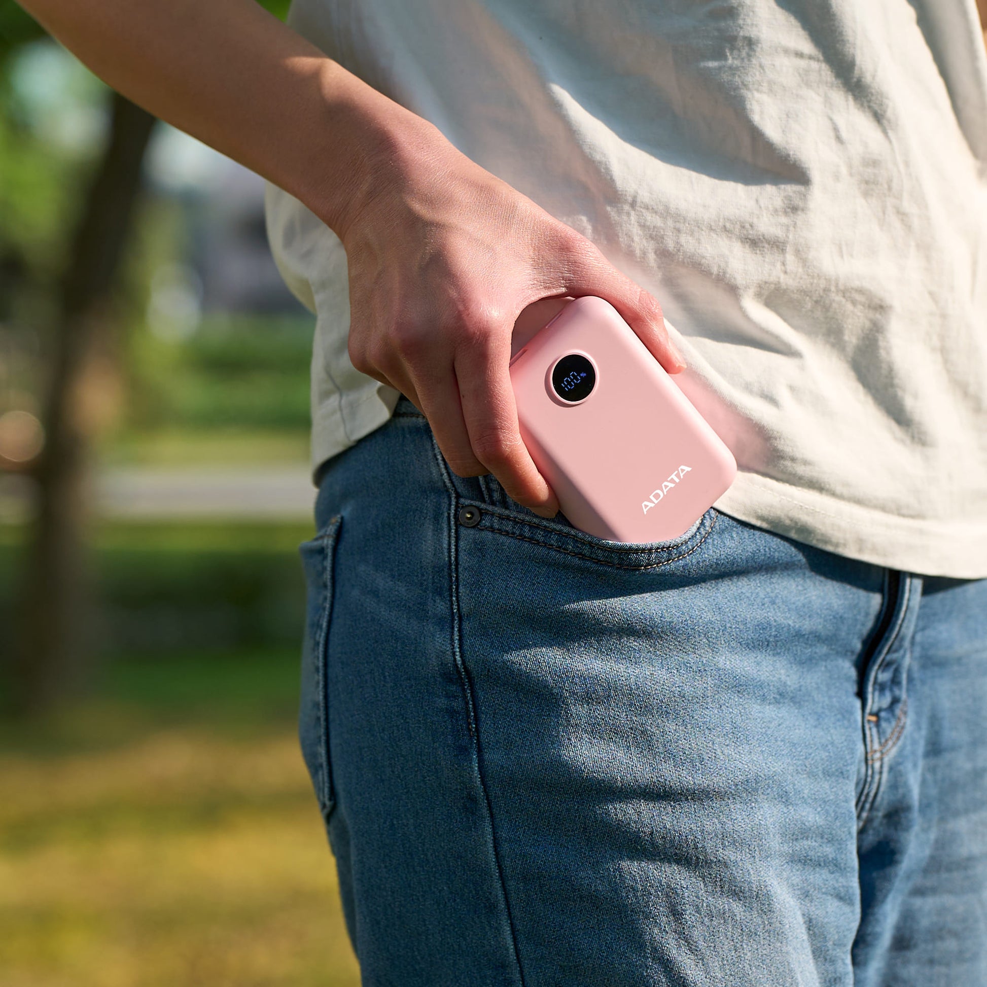 ADATA Powerbank – 10'000 mAh, Hellblau