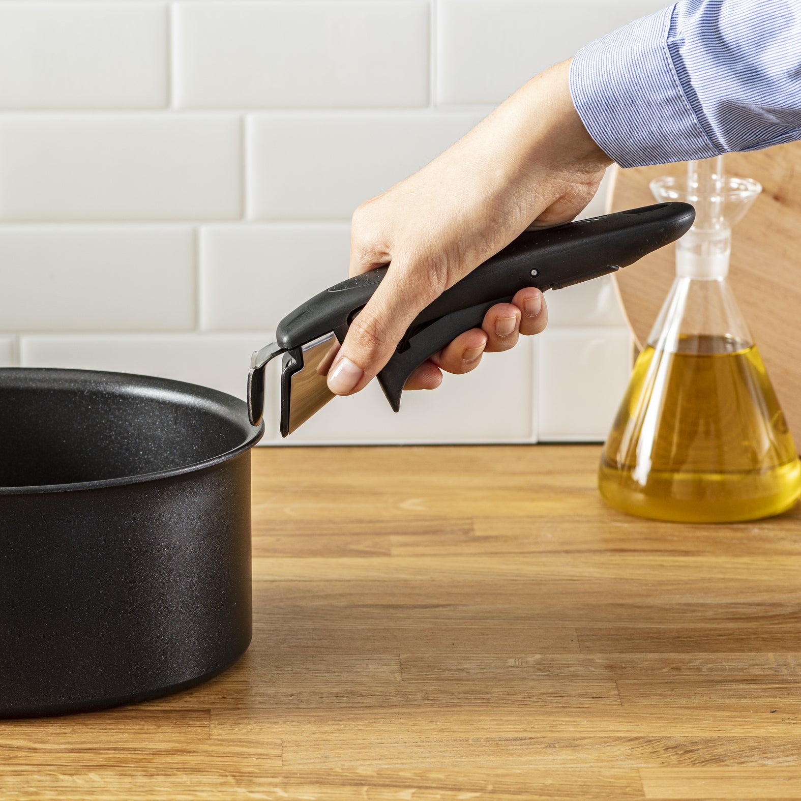 Tefal Ingenio – Bakelit, Schwarz
