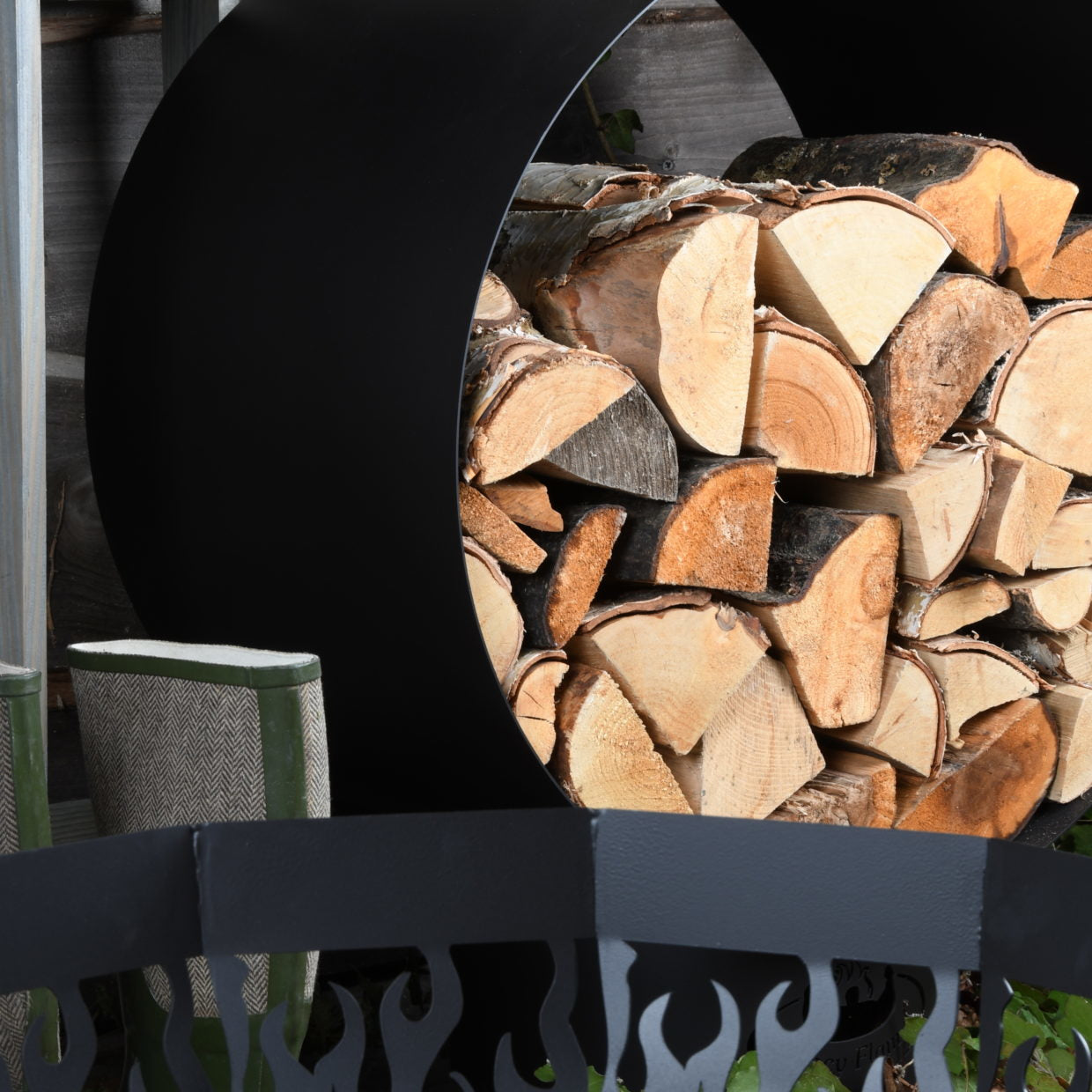Esschert Design FF282 Aufbewahrungsbox – Stahl – Schwarz – für Holzkamin – 582 × 720 × 380 mm