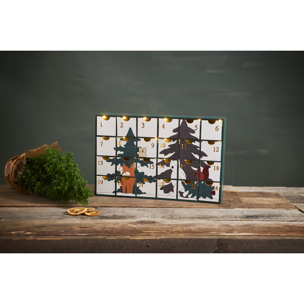 Star Trading Adventskalender – Wald – mit 24 warmweissen LEDs – Holz, mehrfarbig, 38 × 24,5 × 7 cm