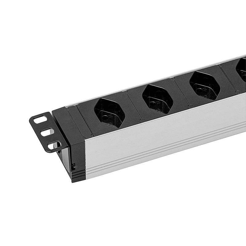 Steffen Steckdosenleiste – 8×T13, 3 m, IP20