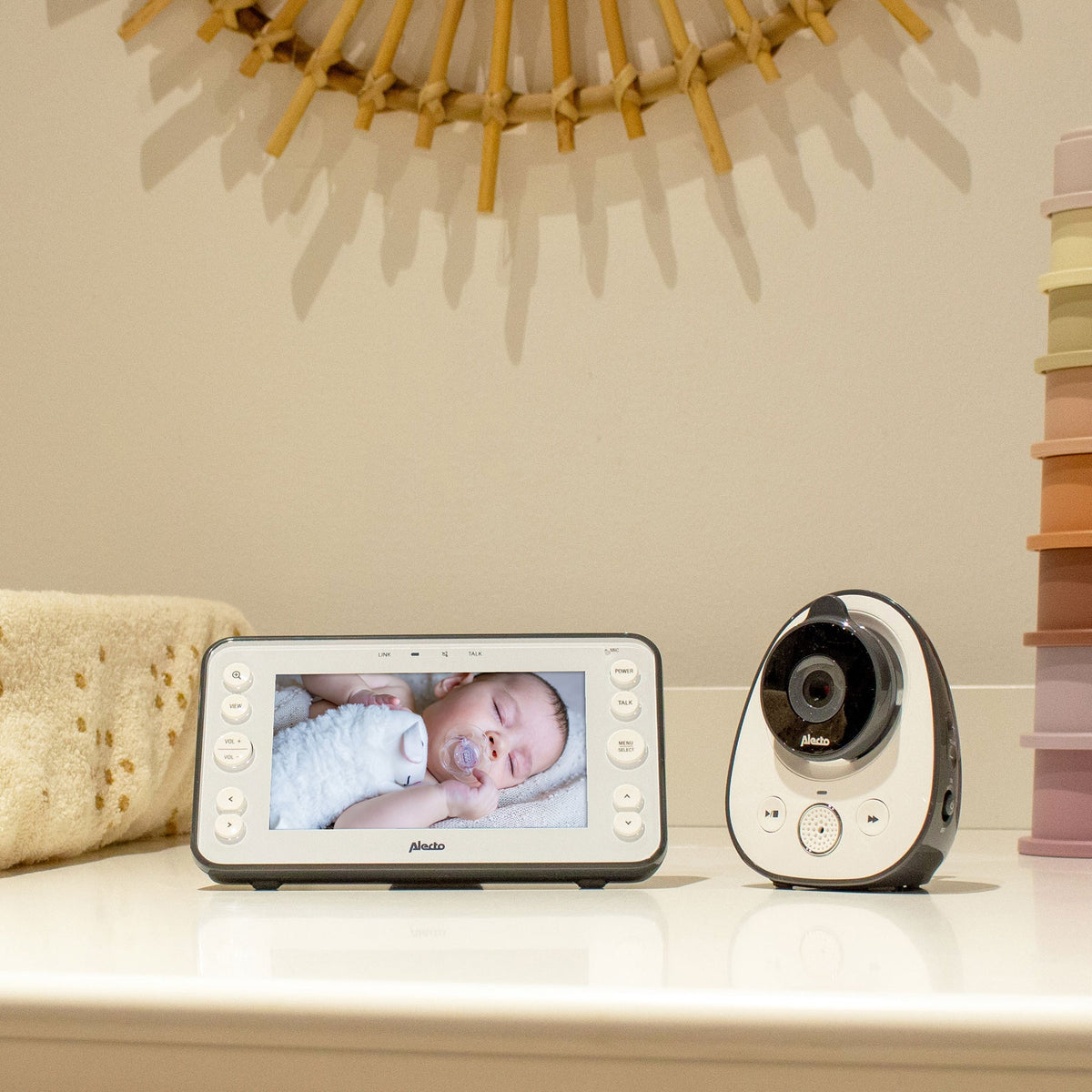 Alecto DVM150 Babyphone – 5" Display – Nachtsicht – 2-Wege-Audio – Akku/Netz