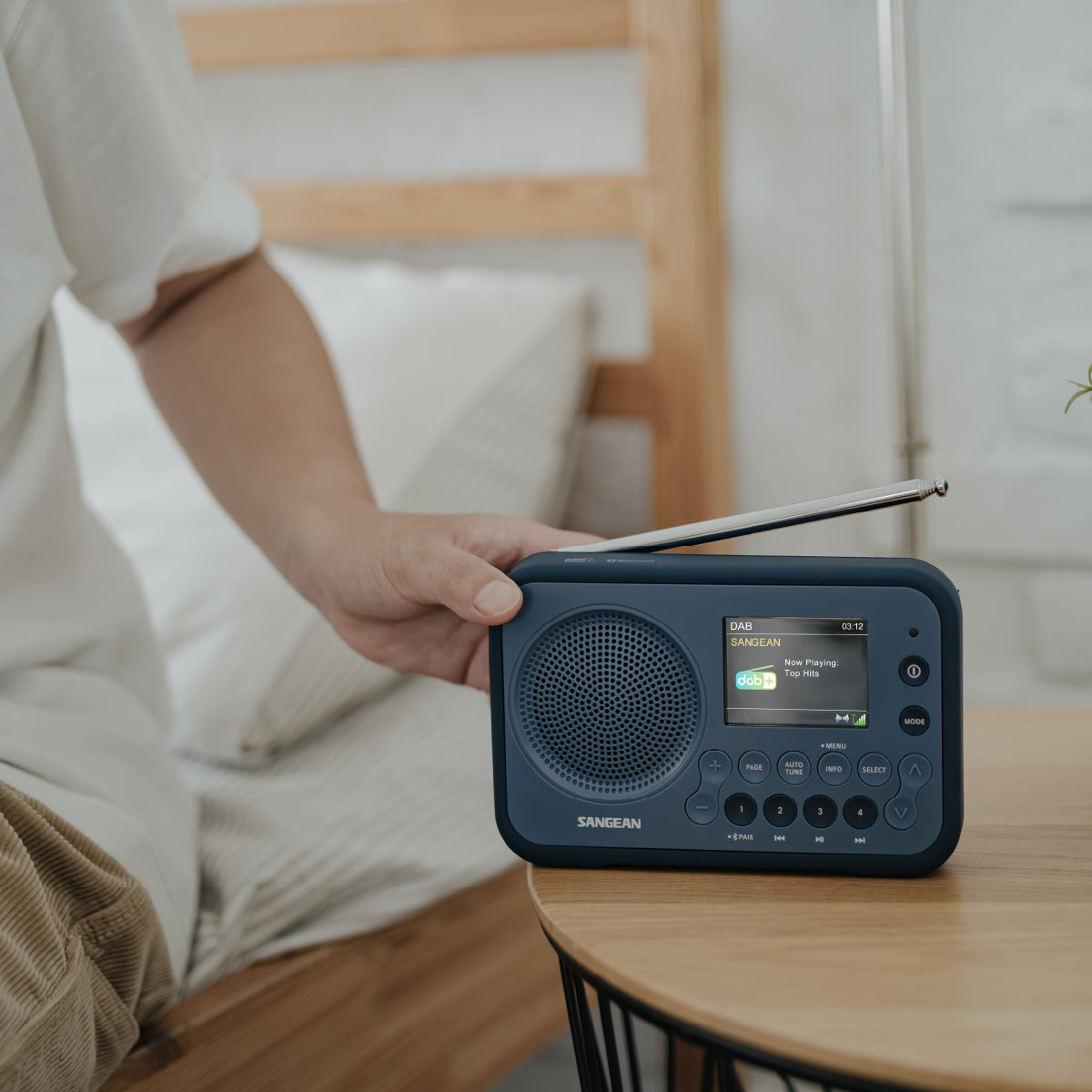 Sangean DPR-76 BT – DAB+/UKW-Tischradio, Bluetooth 5.0 – Dunkelblau