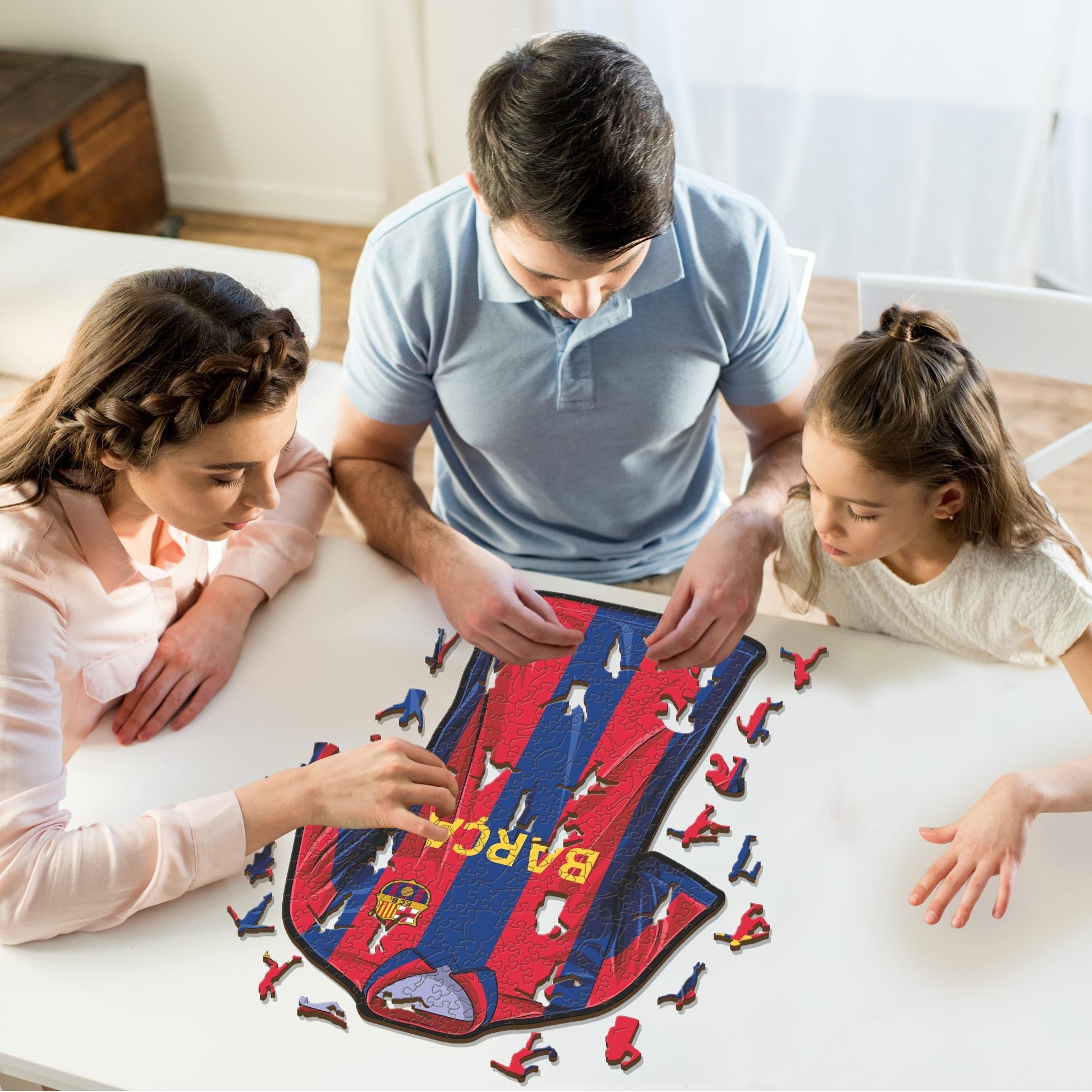 Iconic Puzzles Puzzle FC Barcelona Trikot – 270 Teile – 30 × 38 cm – ab 10 J. – Holz – Blau/Rot