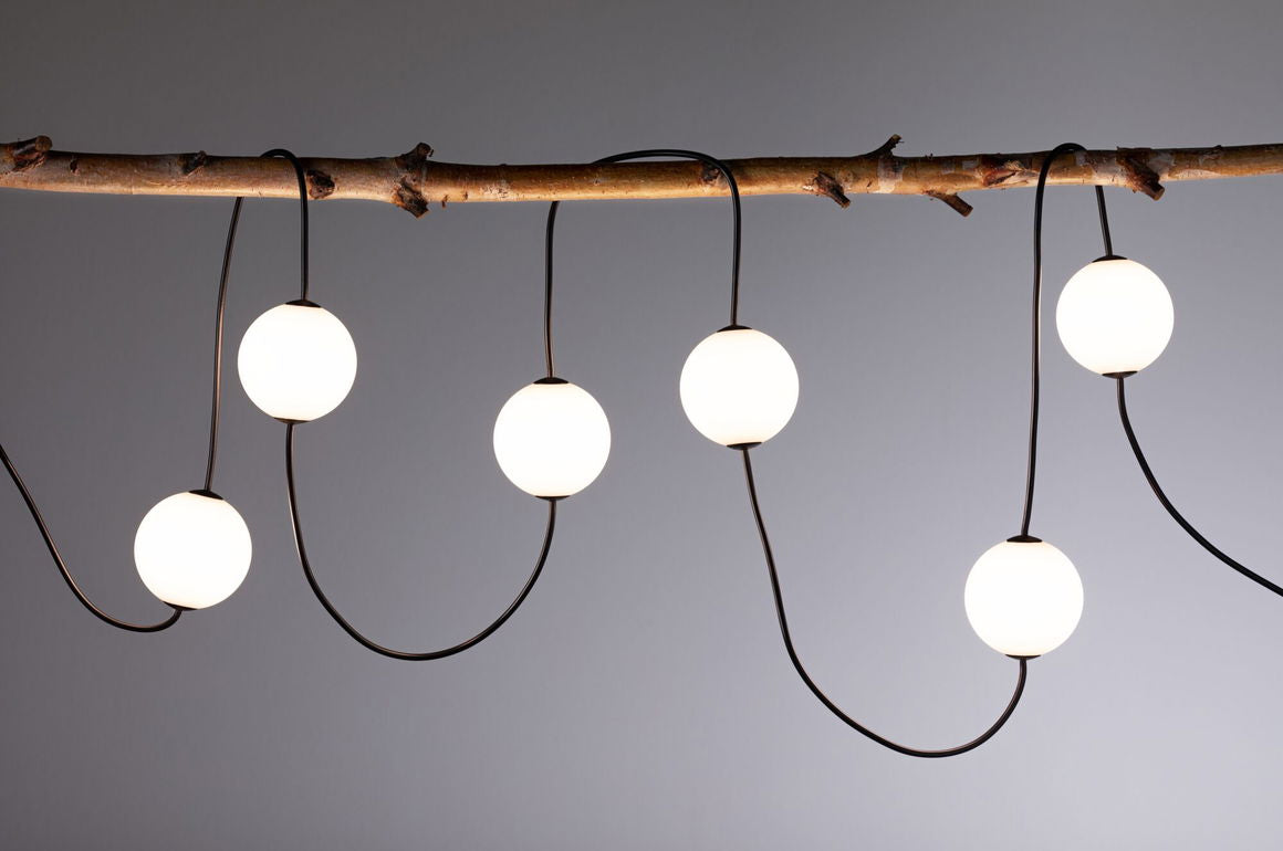 Paulmann Lichterkette – 5,8 m – 6×60 lm – Warmweiss, 3000 K – IP67 – Solarbetrieb – Schwarz, Kunststoff
