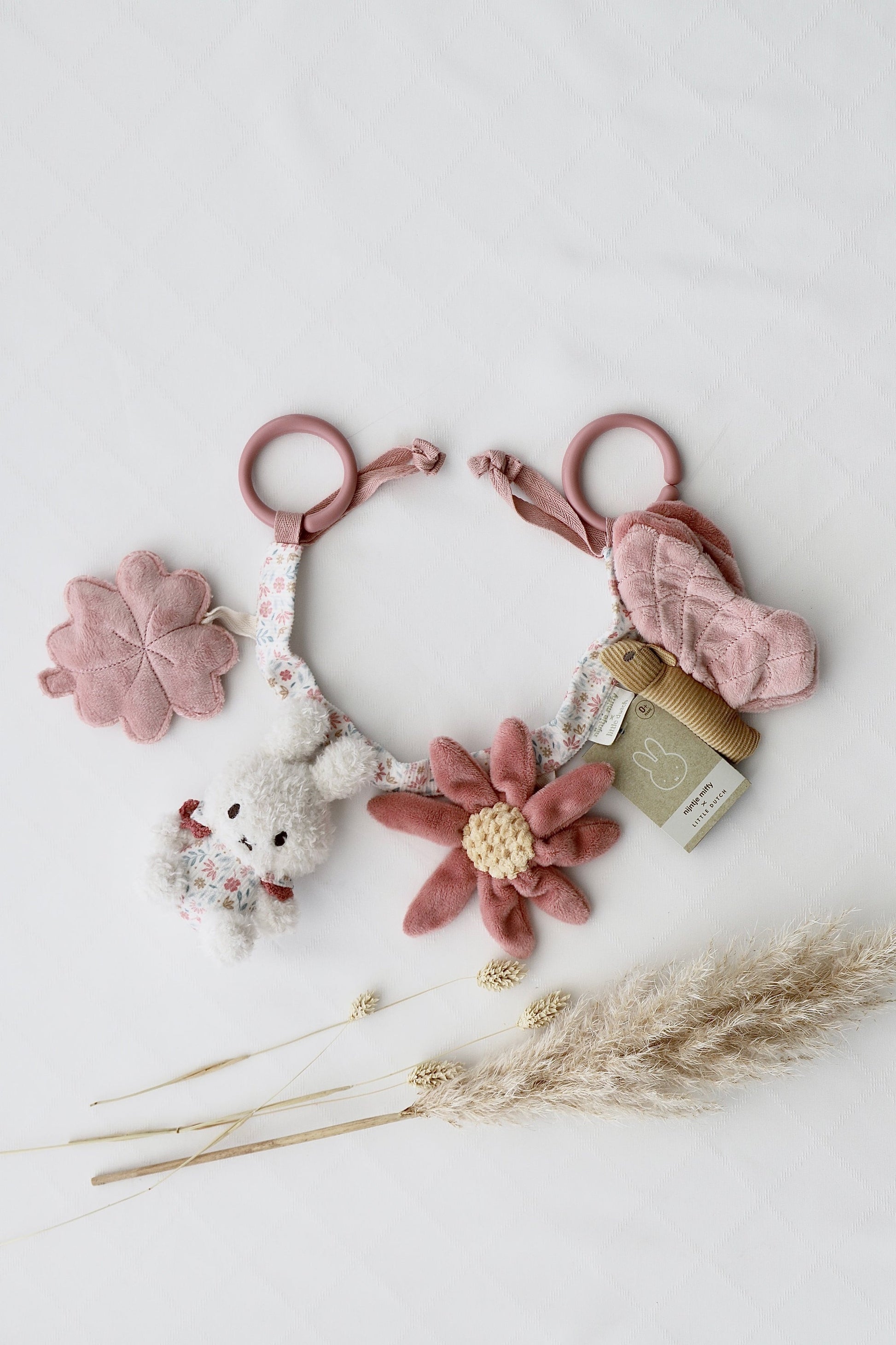 OYKAMI Geschenkbox Miffy – 1 Stück – ab 0 Jahren – Plüsch, Baumwolle – Rosa