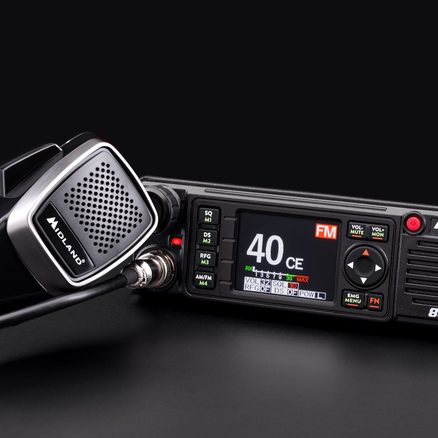 Midland M88 – CB-Funkgerät, 400 Kanäle, 26,965–27,405 MHz, 4 W, 12/24 V, Aluminium, Schwarz