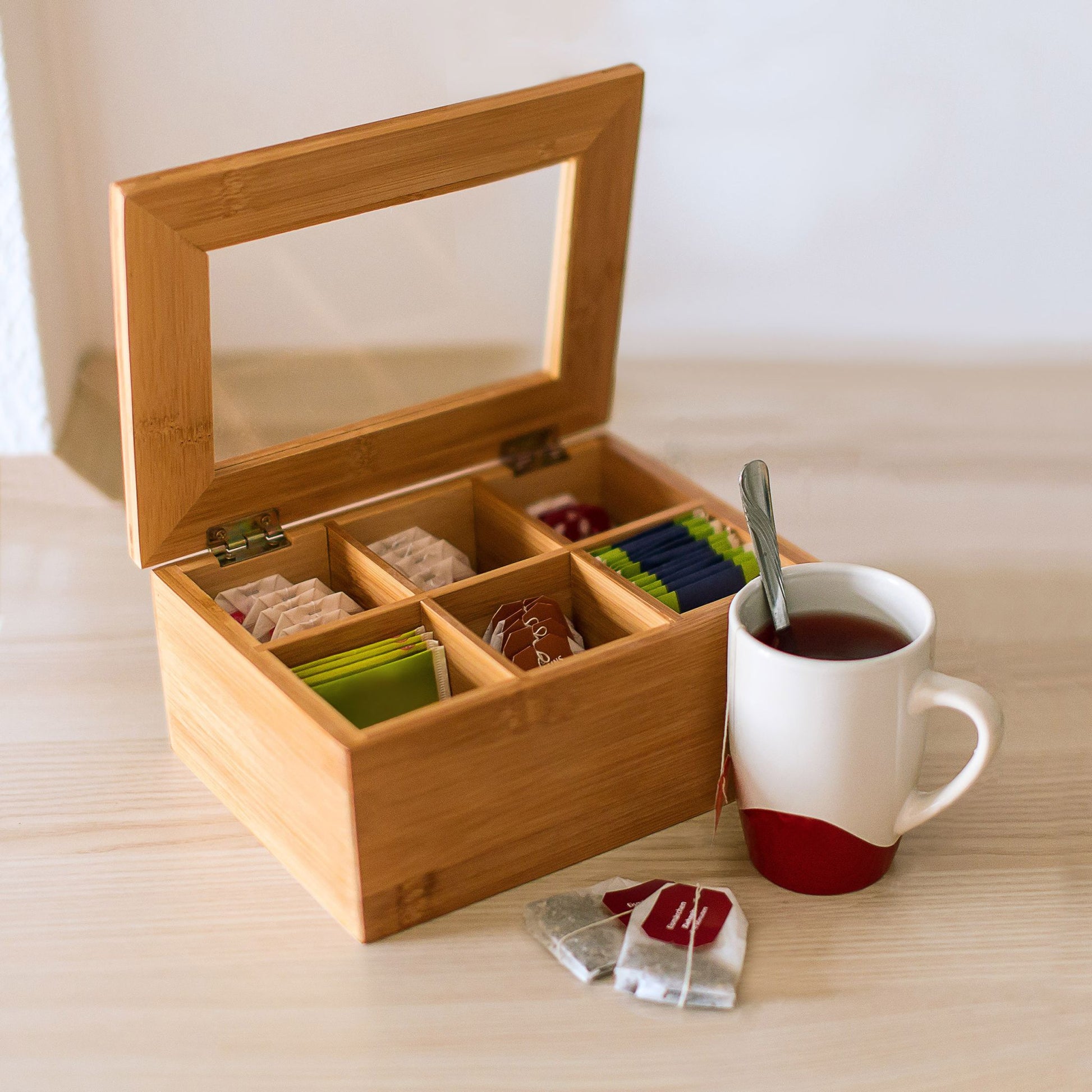 Relaxdays Teebeutelbox Bambus/Kunststoff, 6 Fächer, 22 × 16 × 9 cm