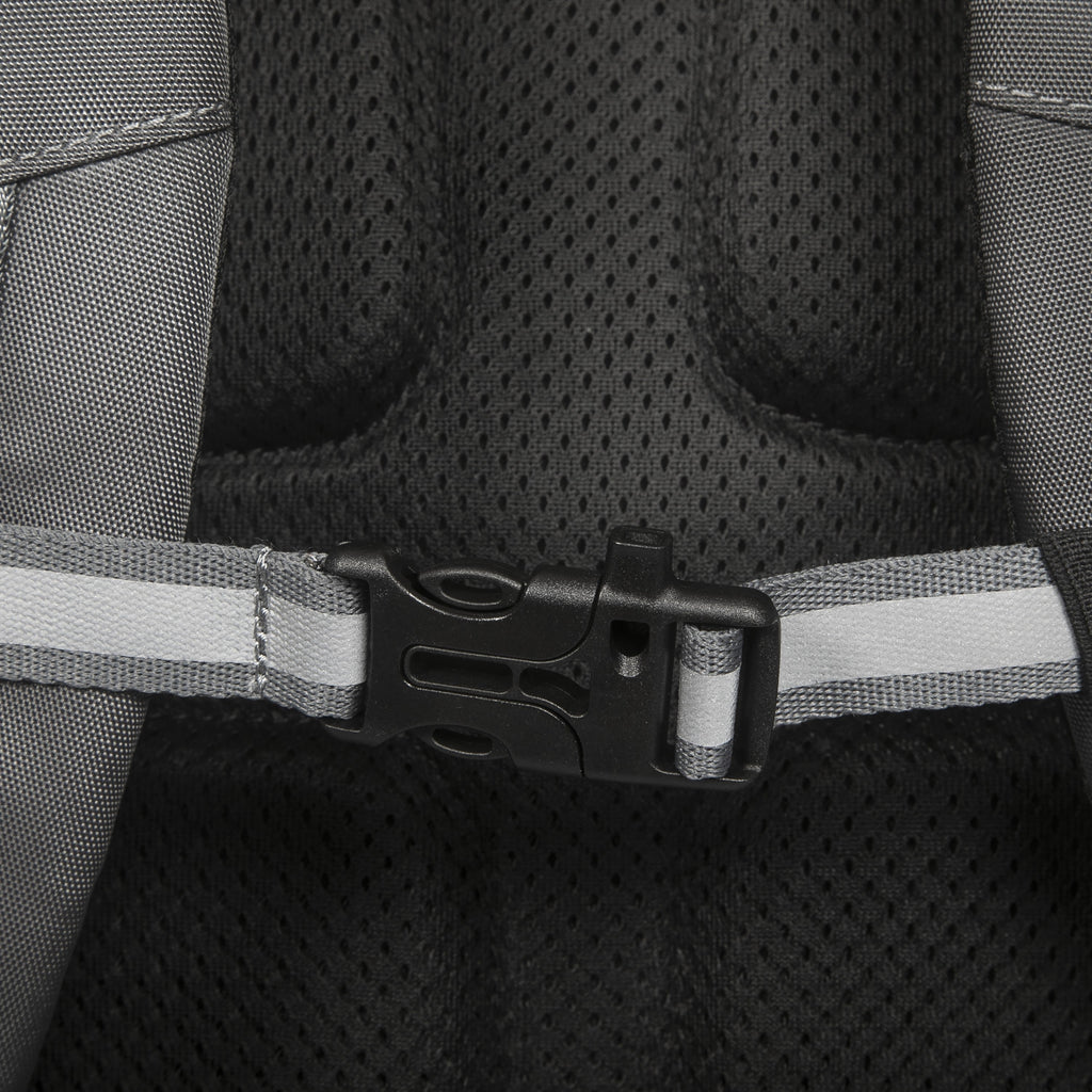 Targus Notebook-Rucksack Work+Play Trio – für 16", 20 l, aus recyceltem Material – Grau, 295 × 470 × 130 mm
